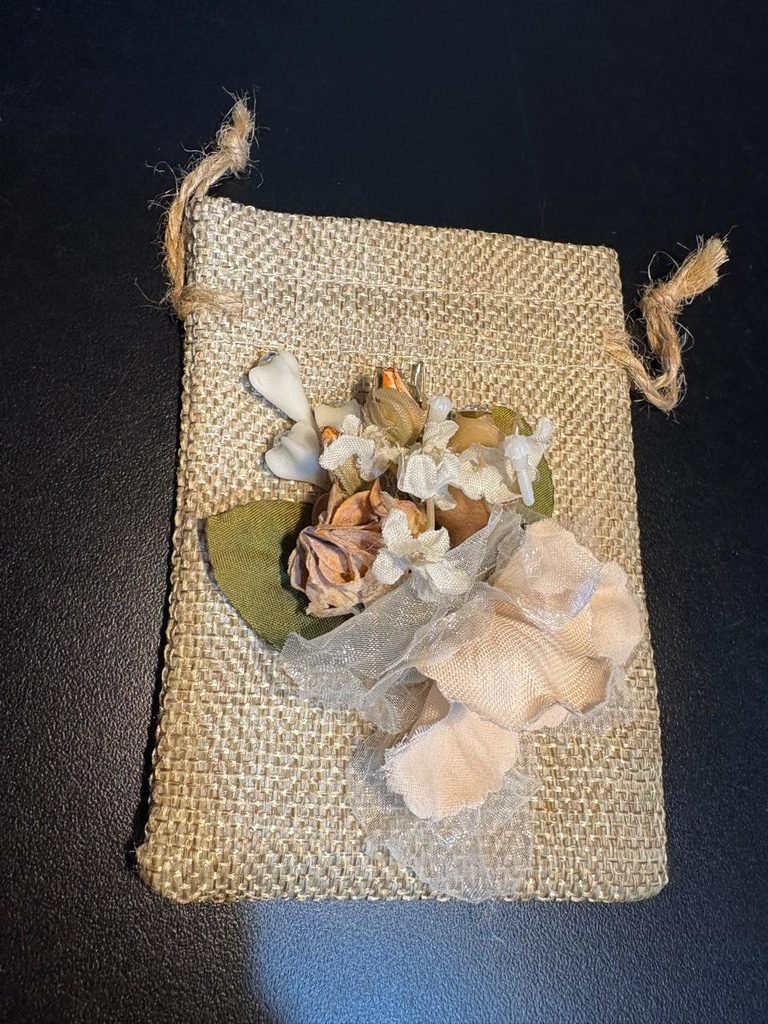 BOLSA ORGANZA CON BOUQUET 5090