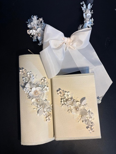 [0004276] SET PRIMERA COMUNION VINIPIEL CON TOCADO