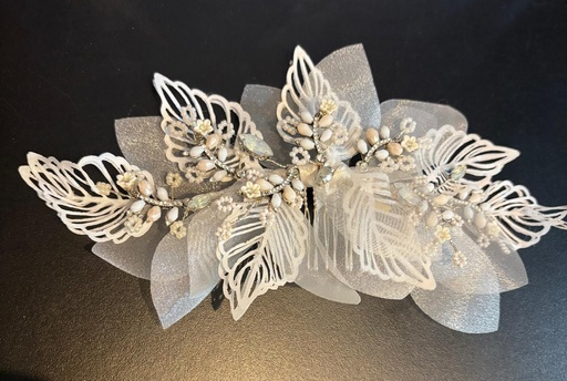 [0006899] TOCADO / PEINETA LIMBO